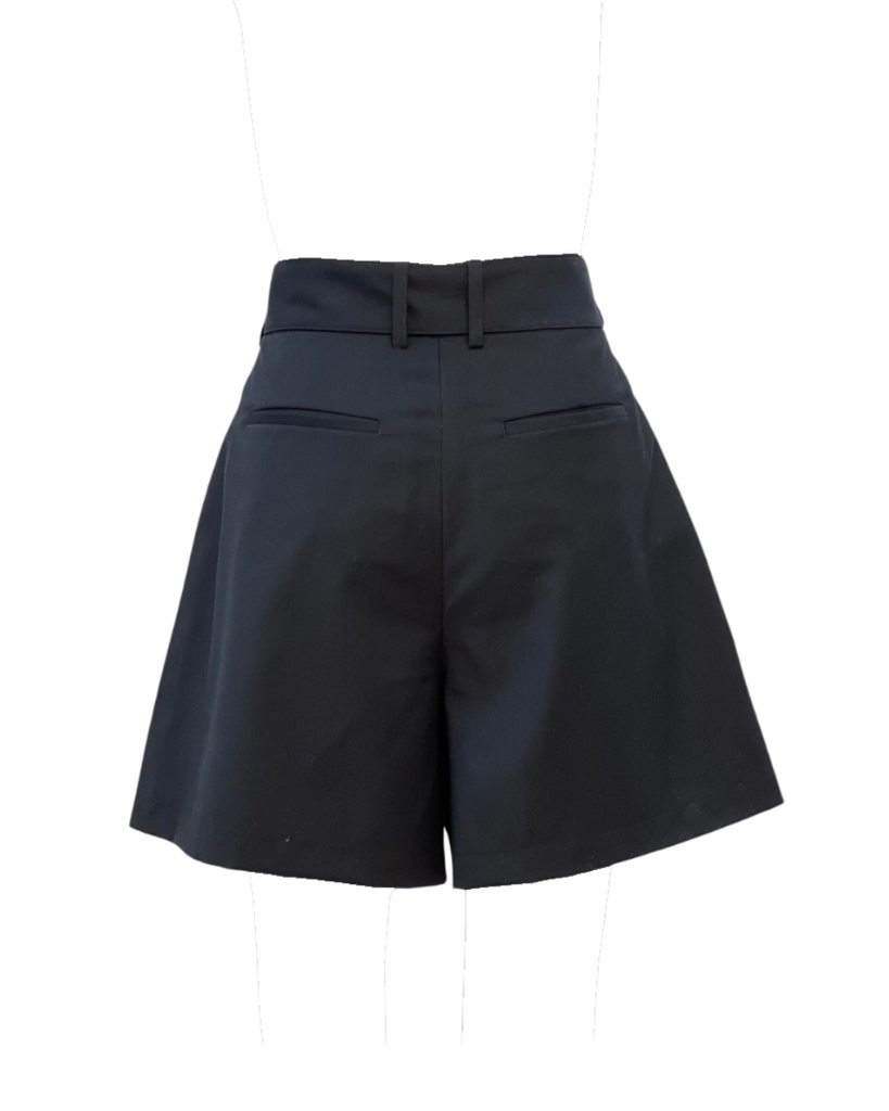 0039958_the-tuxedo-shorts2.png